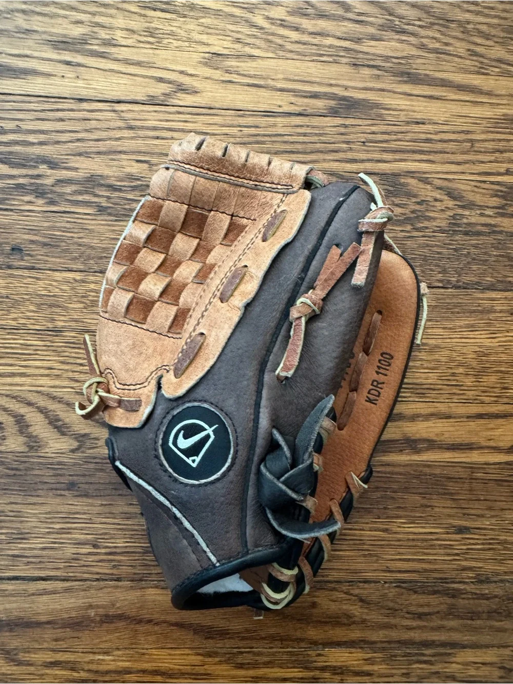 Nike KDR-1200 11” Baseball Softball Glove Right Hand Nike Brown and Tan Leather